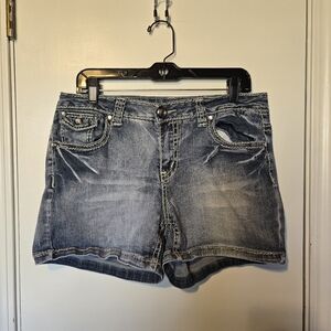 Size 14 Zanadi Shorts